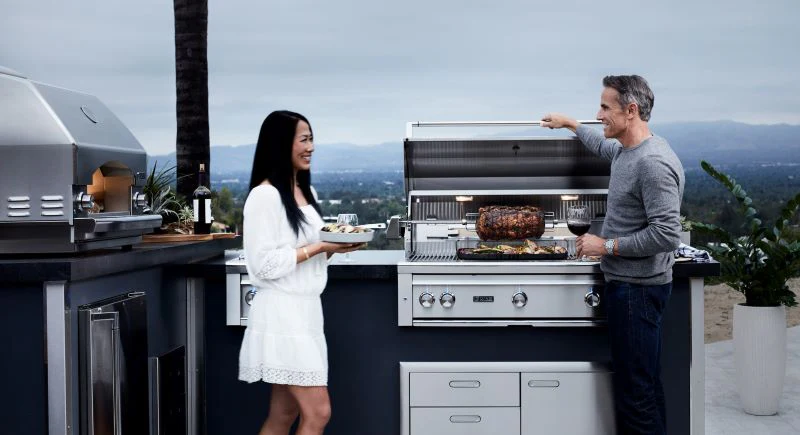 36" Professional Built-in Grill with 1 Trident Infrared Burner and 2 Ceramic Burners and Rotisserie (L36TR) - Image 16