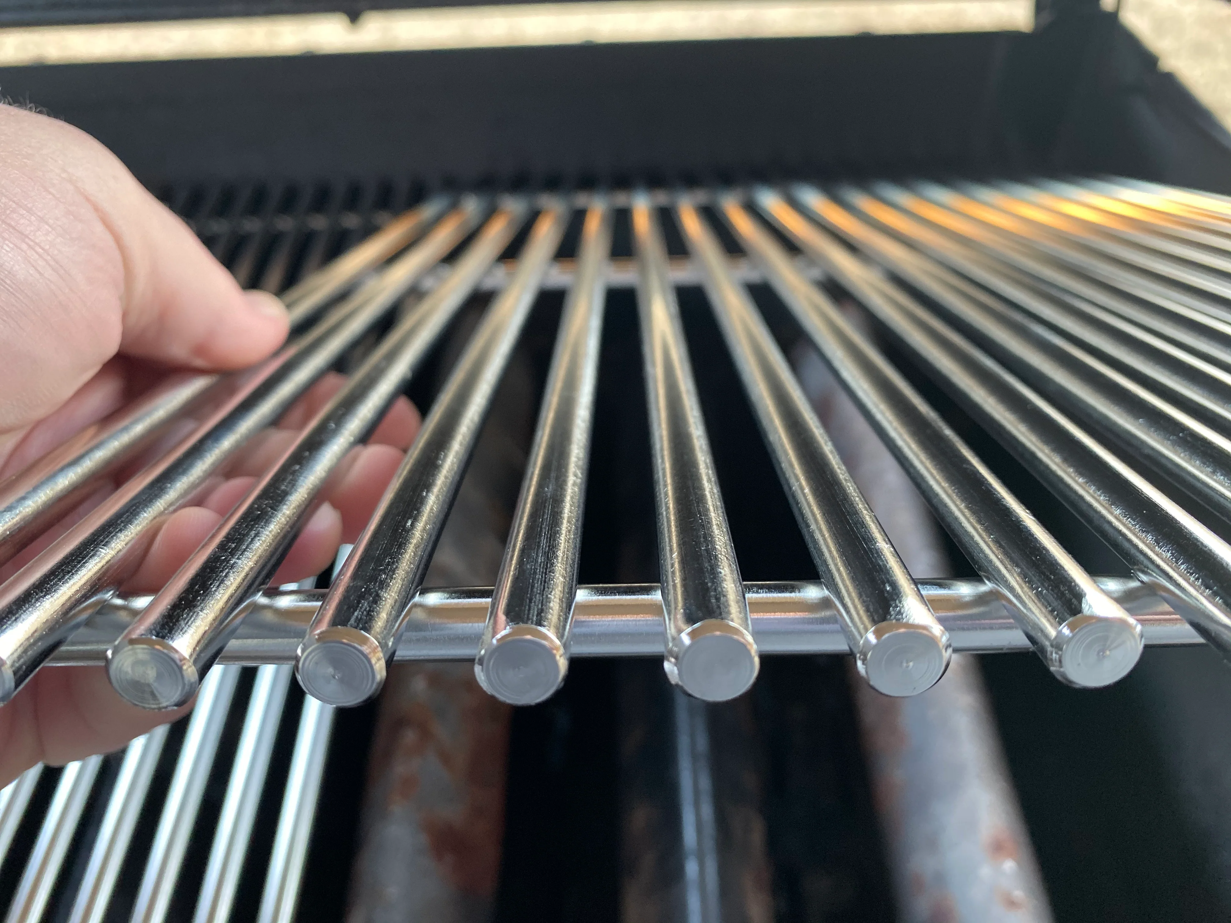 Weber CRAFTED 9mm Stainless Steel Grates for Genesis 300 - Image 2
